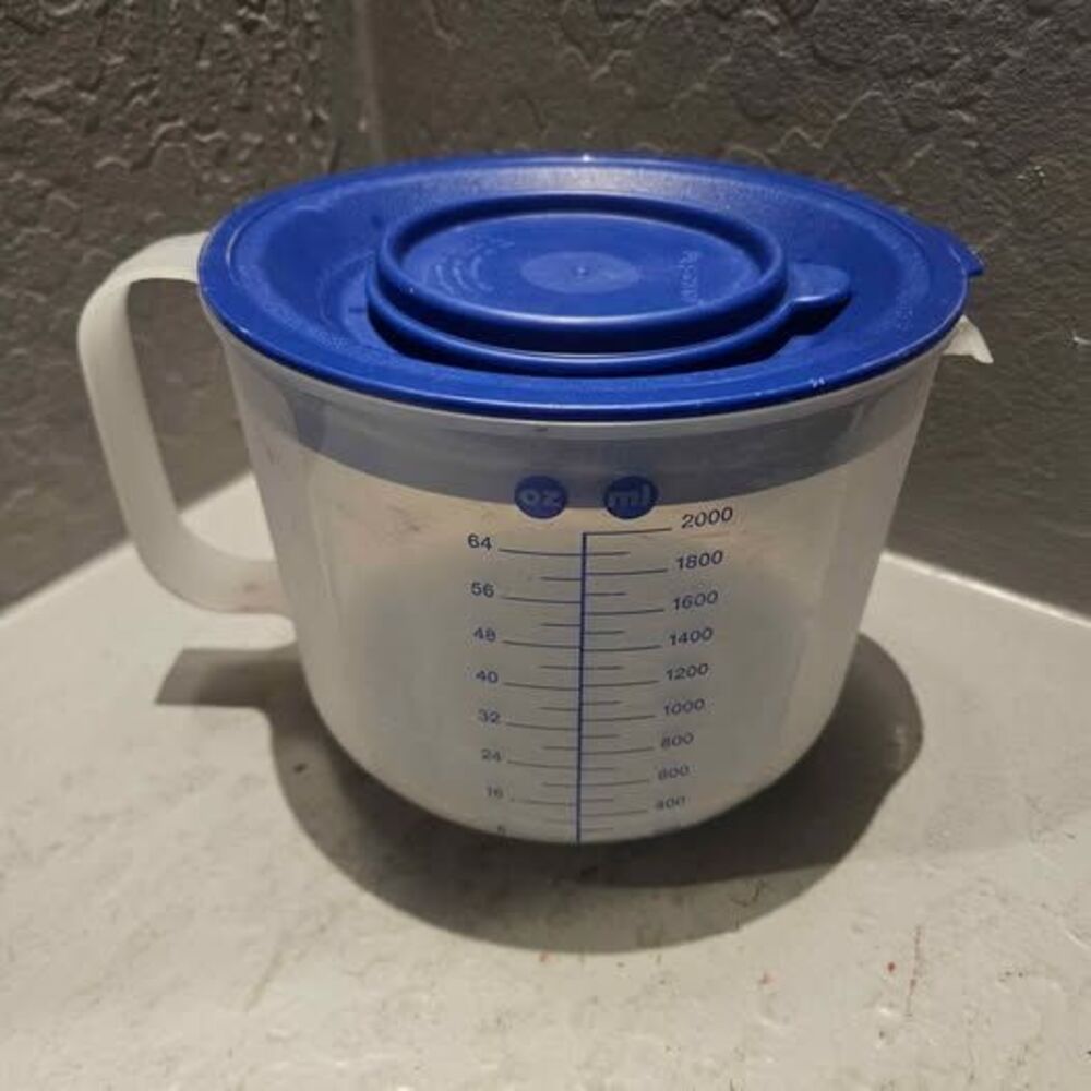 Tupperware Mix-N-Stor Plus 2L Pitcher